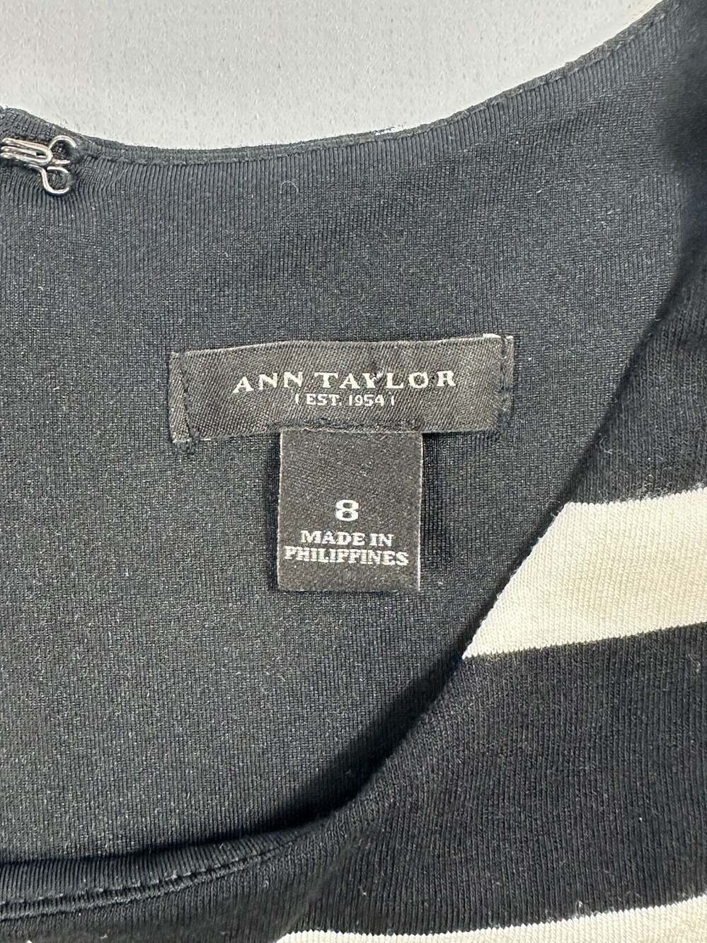 Ann Taylor Black & Cream Striped Sleeveless Sharkbite Dress Size 8 - Picture 8 of 8